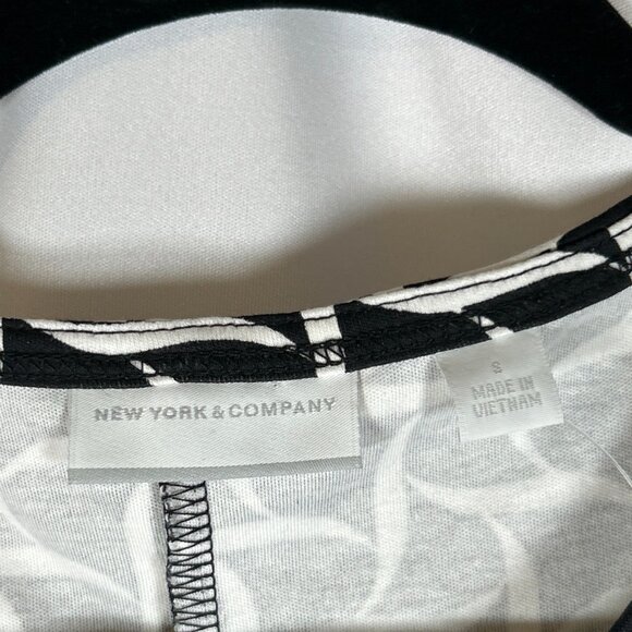 New York & Co Small Sleeveless Midi A Line Dress With Pockets Black White NWT - Picture 3 of 12
